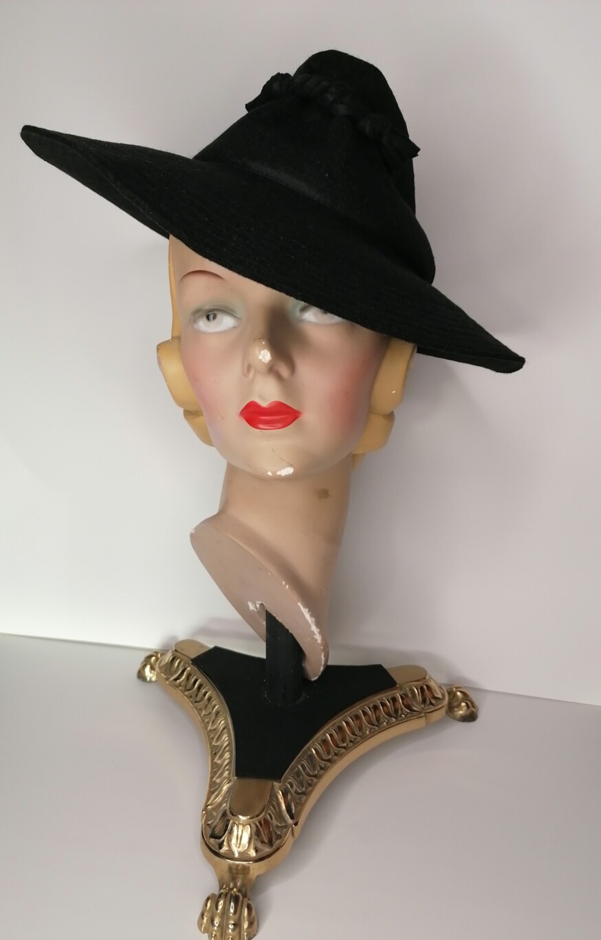 POLLY FEDORA STYLE TILT HAT © BLACK - Image 24