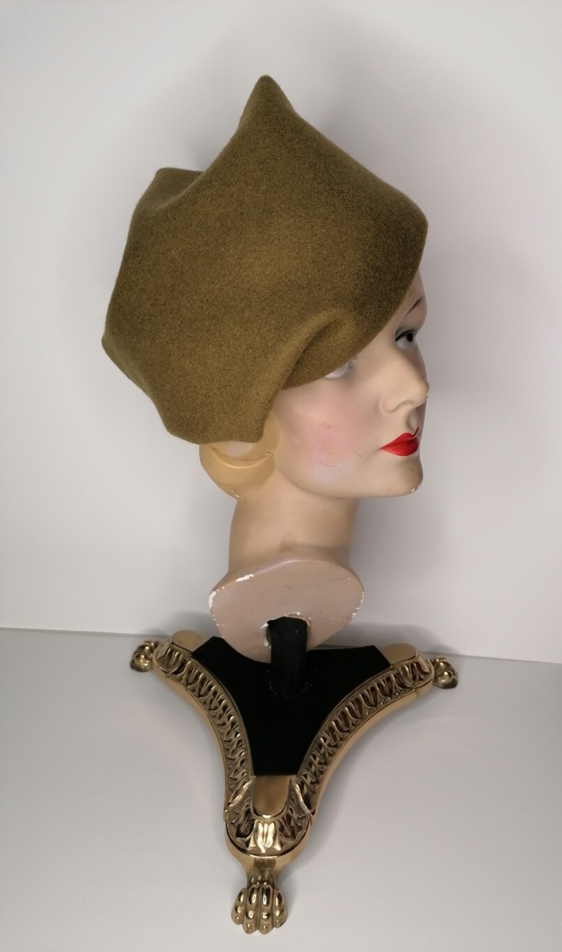 1930's SCULPTURAL SPORTS CAP KHAKI GREEN - Image 4